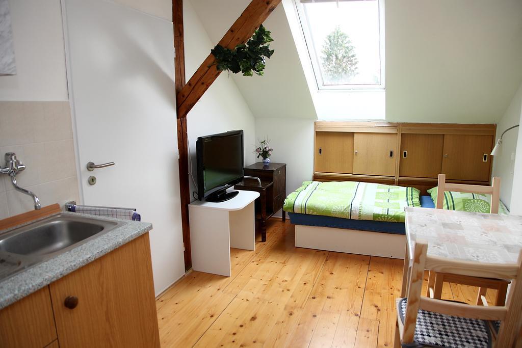 Apartman Skalka Mnichovo Hradiste Luaran gambar