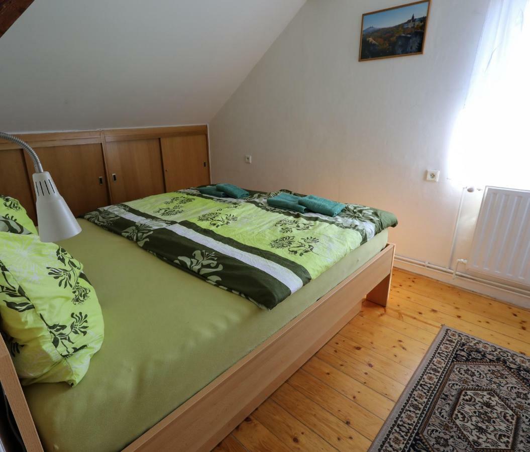 Apartman Skalka Mnichovo Hradiste Luaran gambar