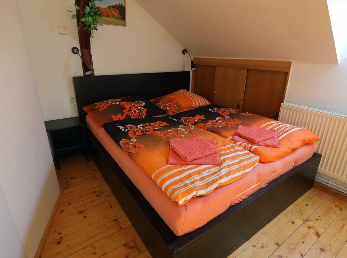 Apartman Skalka Mnichovo Hradiste Luaran gambar