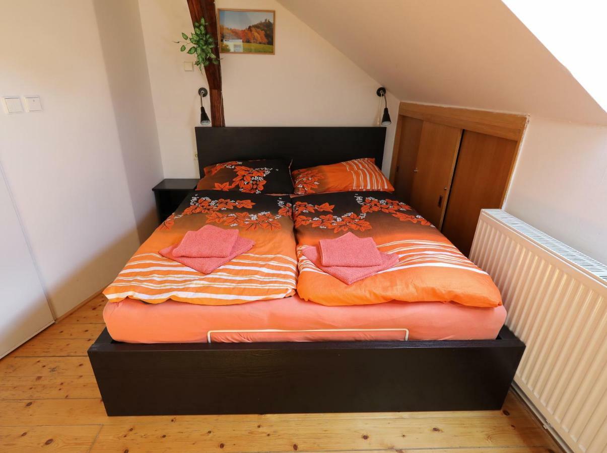 Apartman Skalka Mnichovo Hradiste Luaran gambar