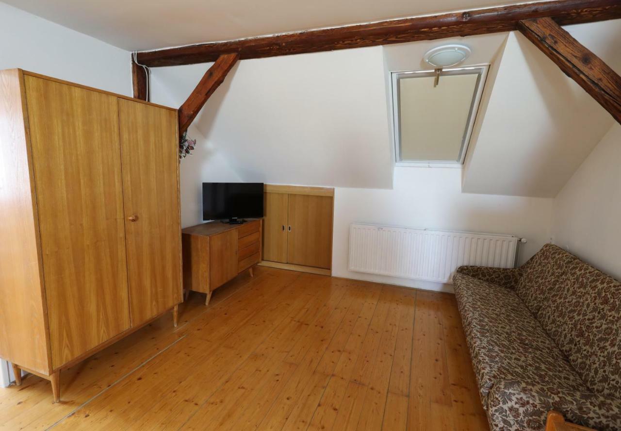 Apartman Skalka Mnichovo Hradiste Luaran gambar